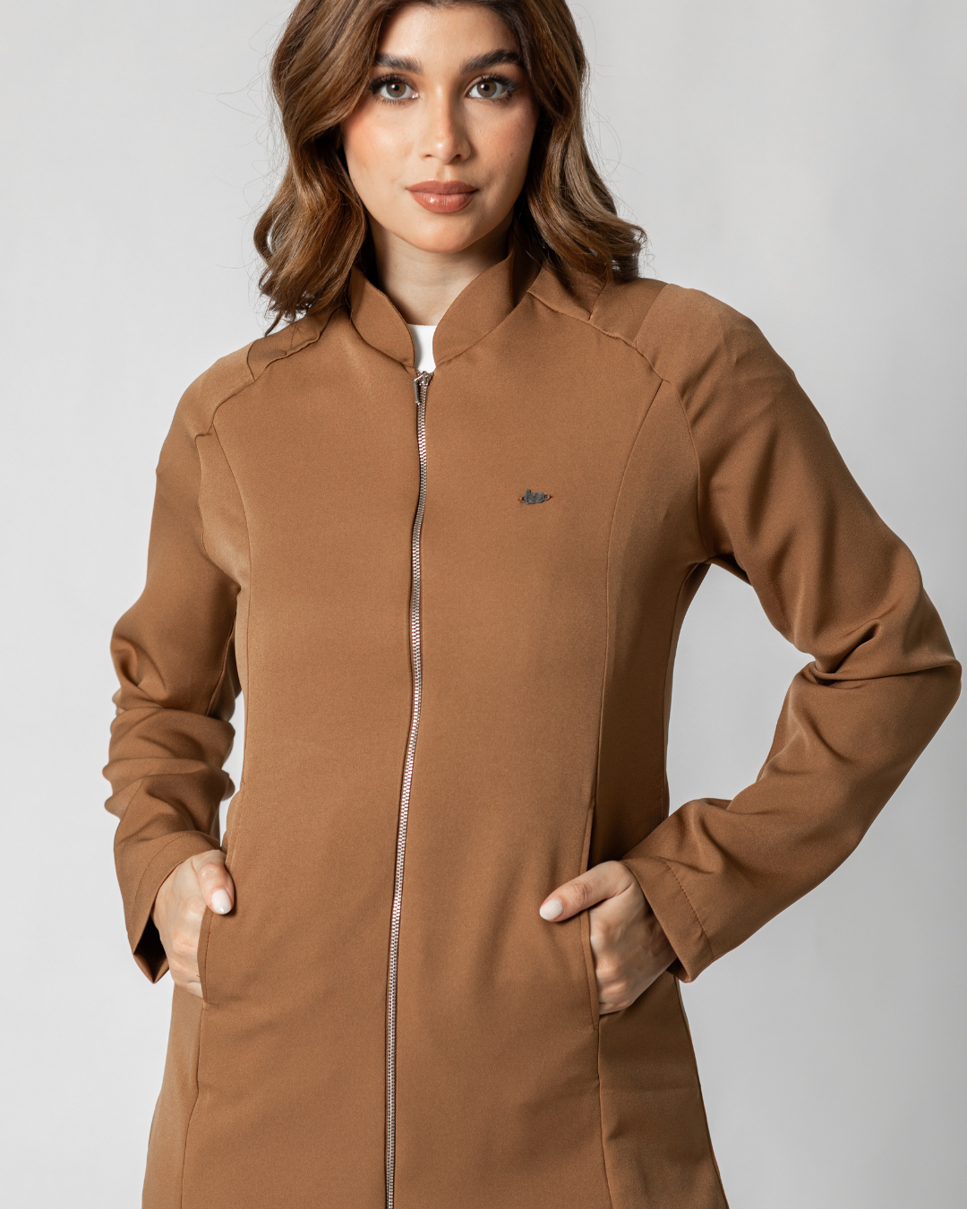 Bata Amira color caramel
