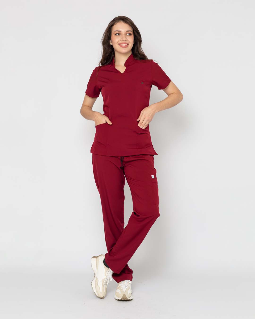 Ambos Thais color bordó