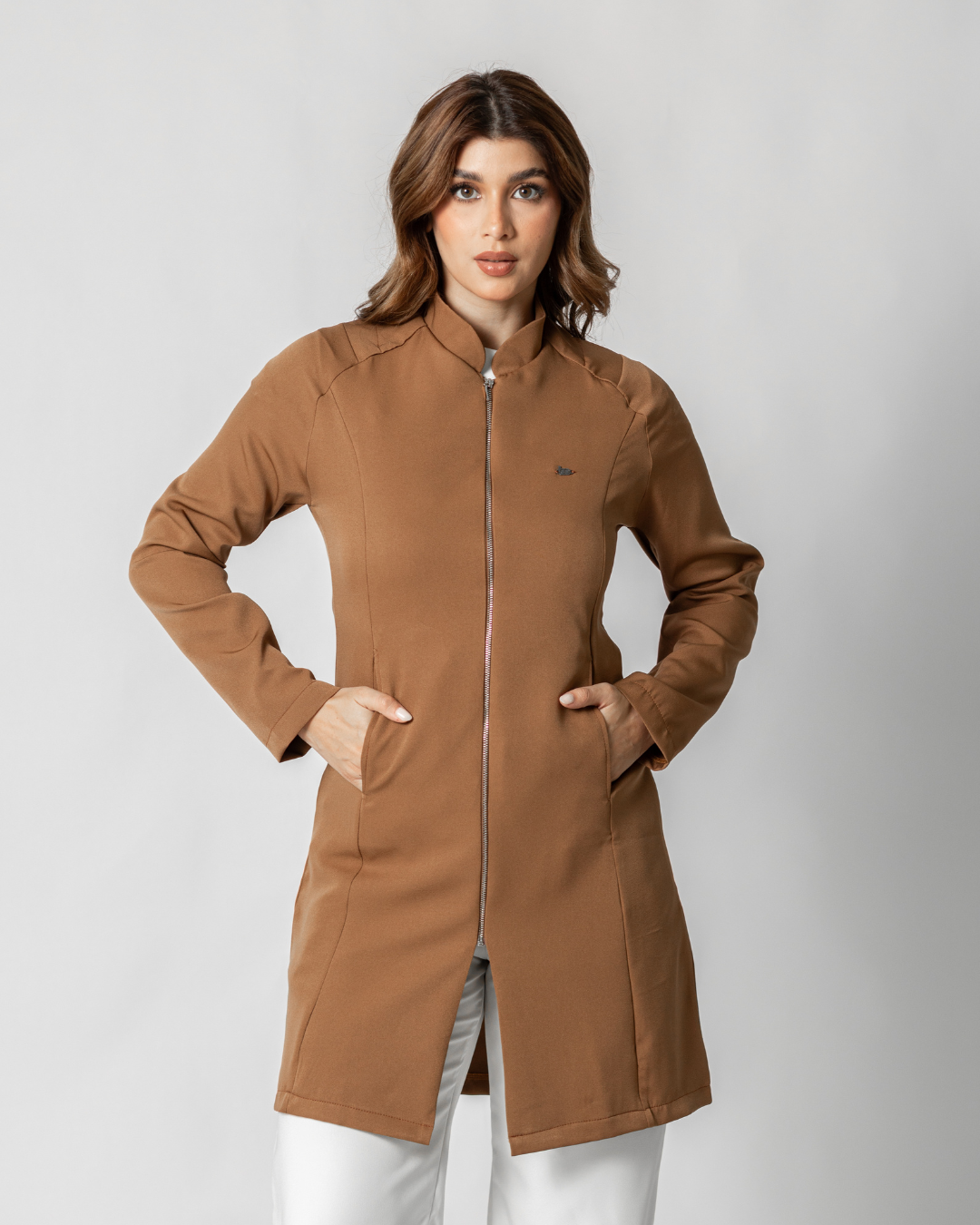 Bata Amira color caramel