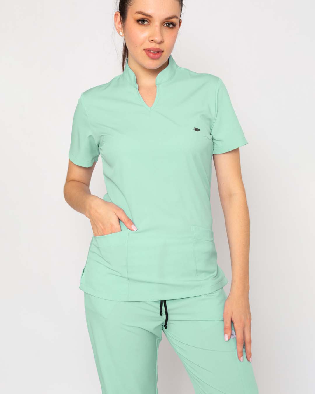 Ambos Thais color verde menta